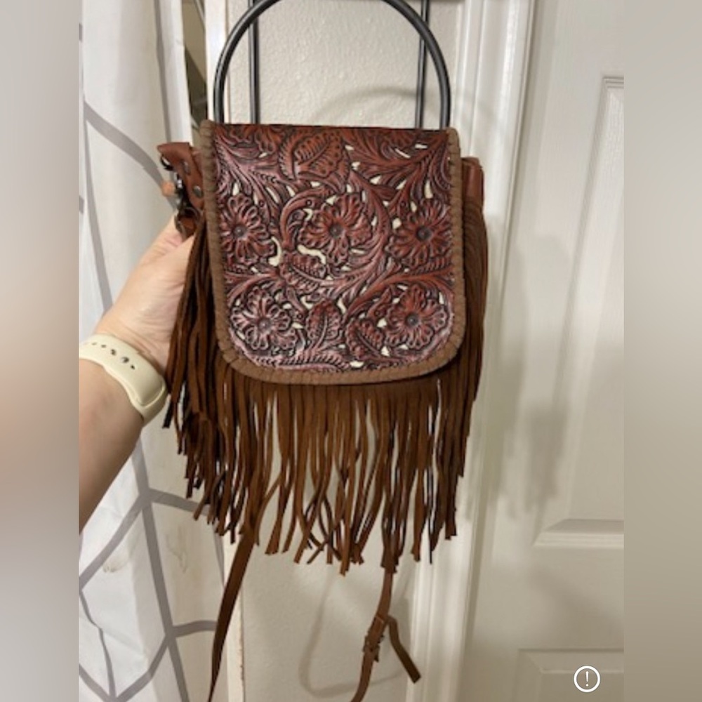 SOLD ON ANOTHER PLATFORM